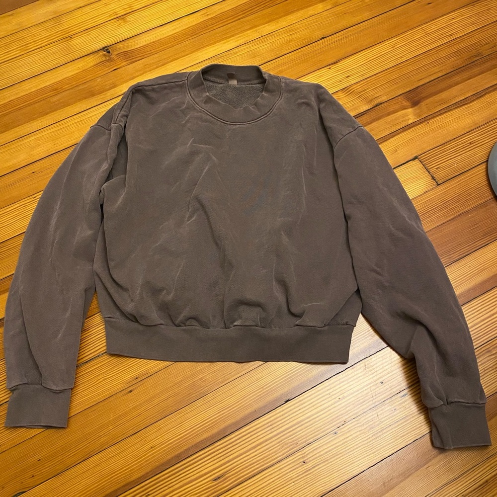 American Apparel crew neck cropped sweatshirt